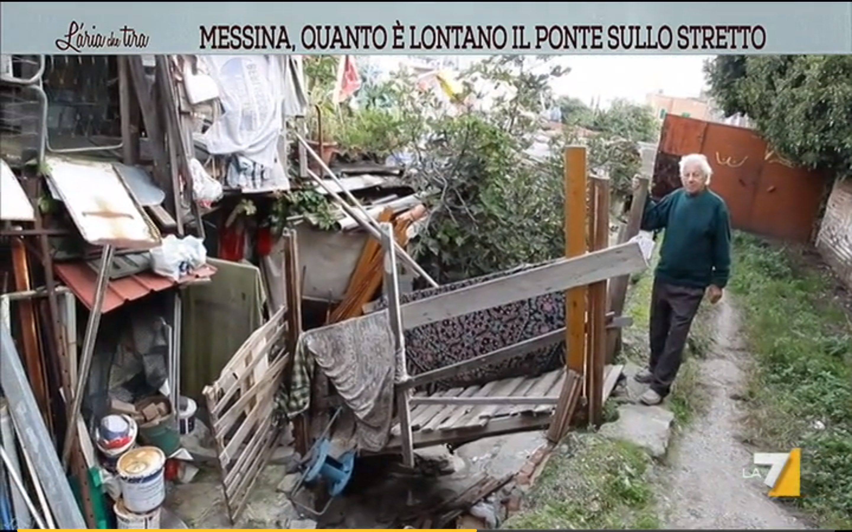 @matteorenzi e @angealfa guardate il “ponte” di Messina http://goo.gl/Zse1b9