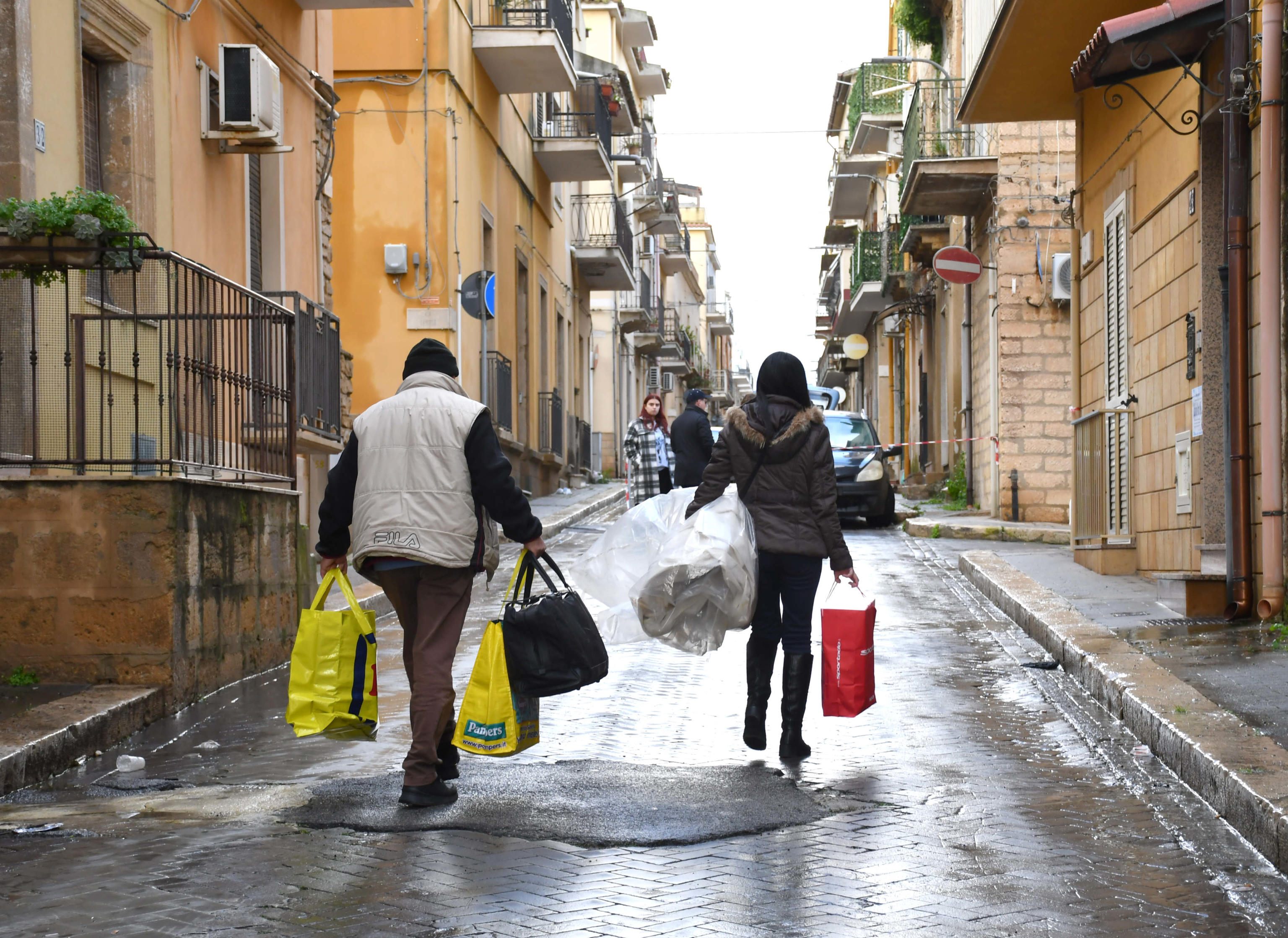 Niscemi, presto gli indagati. Zona rossa, il punto del non ritorno
