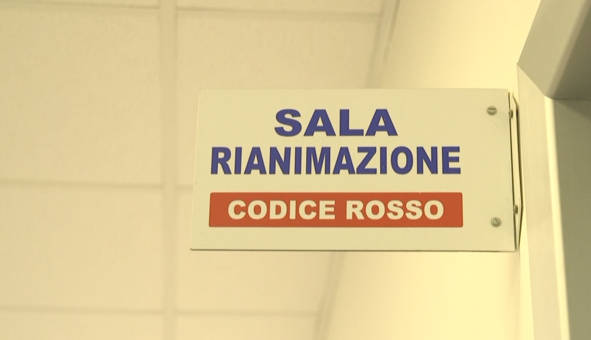 Bimbo morto a Taormina, 15 indagati: la famiglia chiede giustizia
