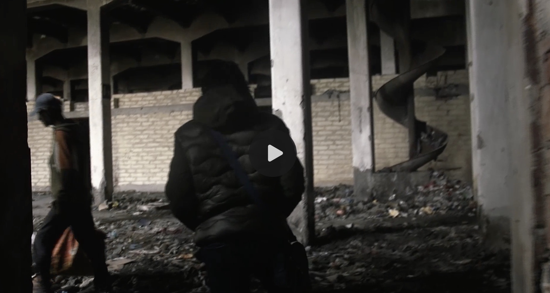 “L’hanno massacrata”. Catania, viaggio nel tugurio dei fantasmi VIDEO